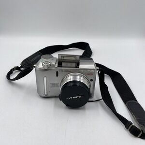 Vintage Olympus Camedia C-750 Ultra Zoom 4MP‎ Digital Camera 10x Optical Zoom